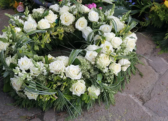Transmettez vos condoleances avec des fleurs